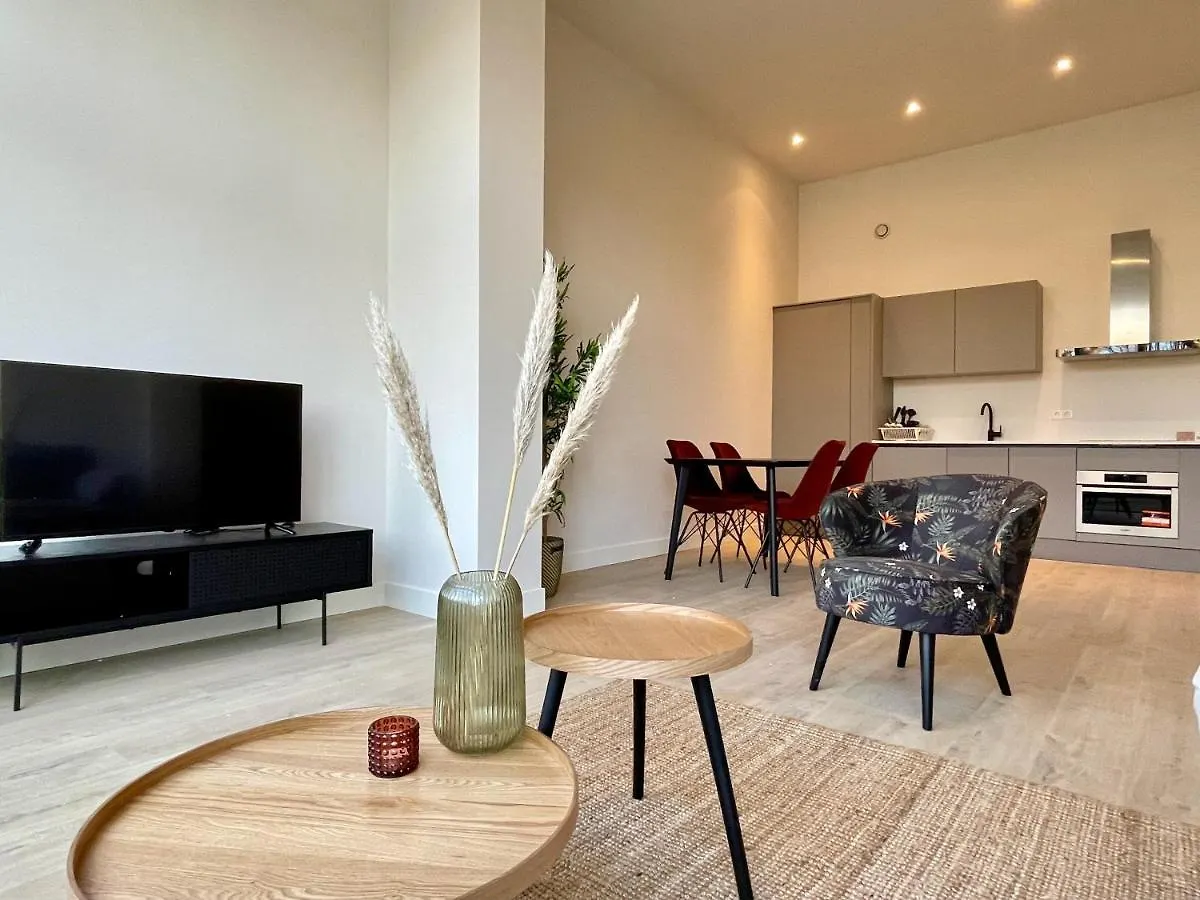 Detailed 1 Bedroom Serviced Apartment 63M2 -Mnl D- Rotterdam